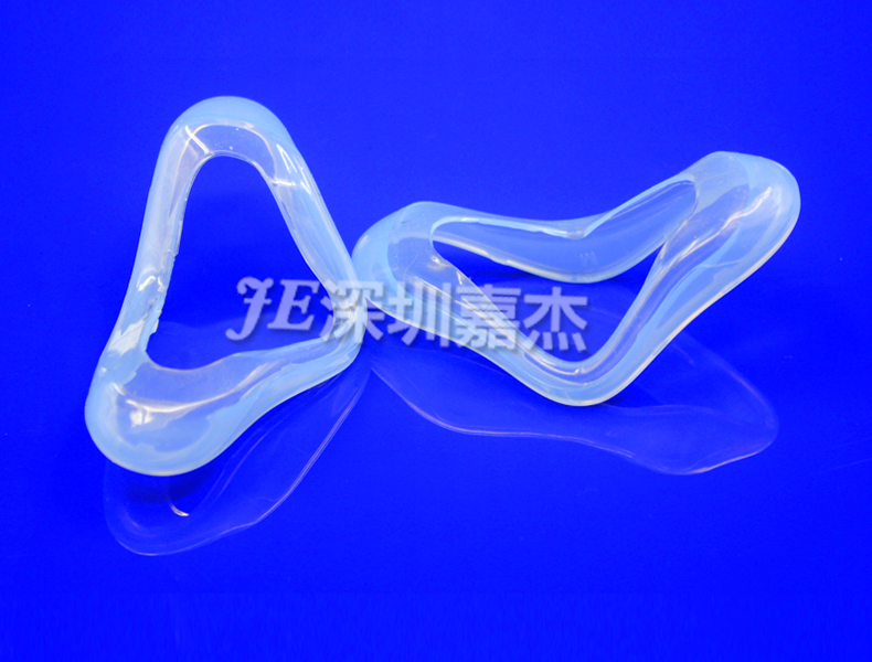 硅胶面罩是什么材料做的